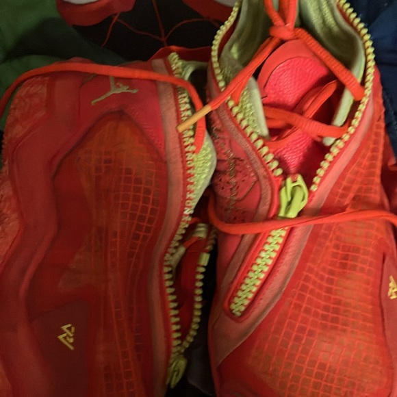 Jordan WhyNot size 9.5 mens - Picture 2 of 4